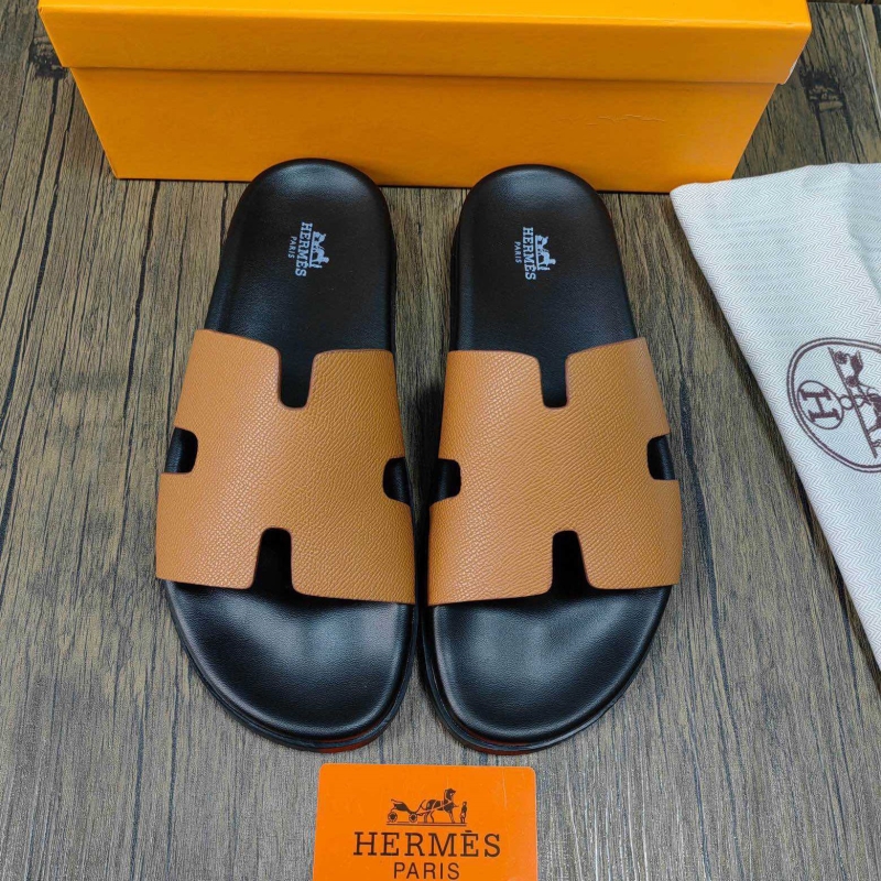 H**mes slippers